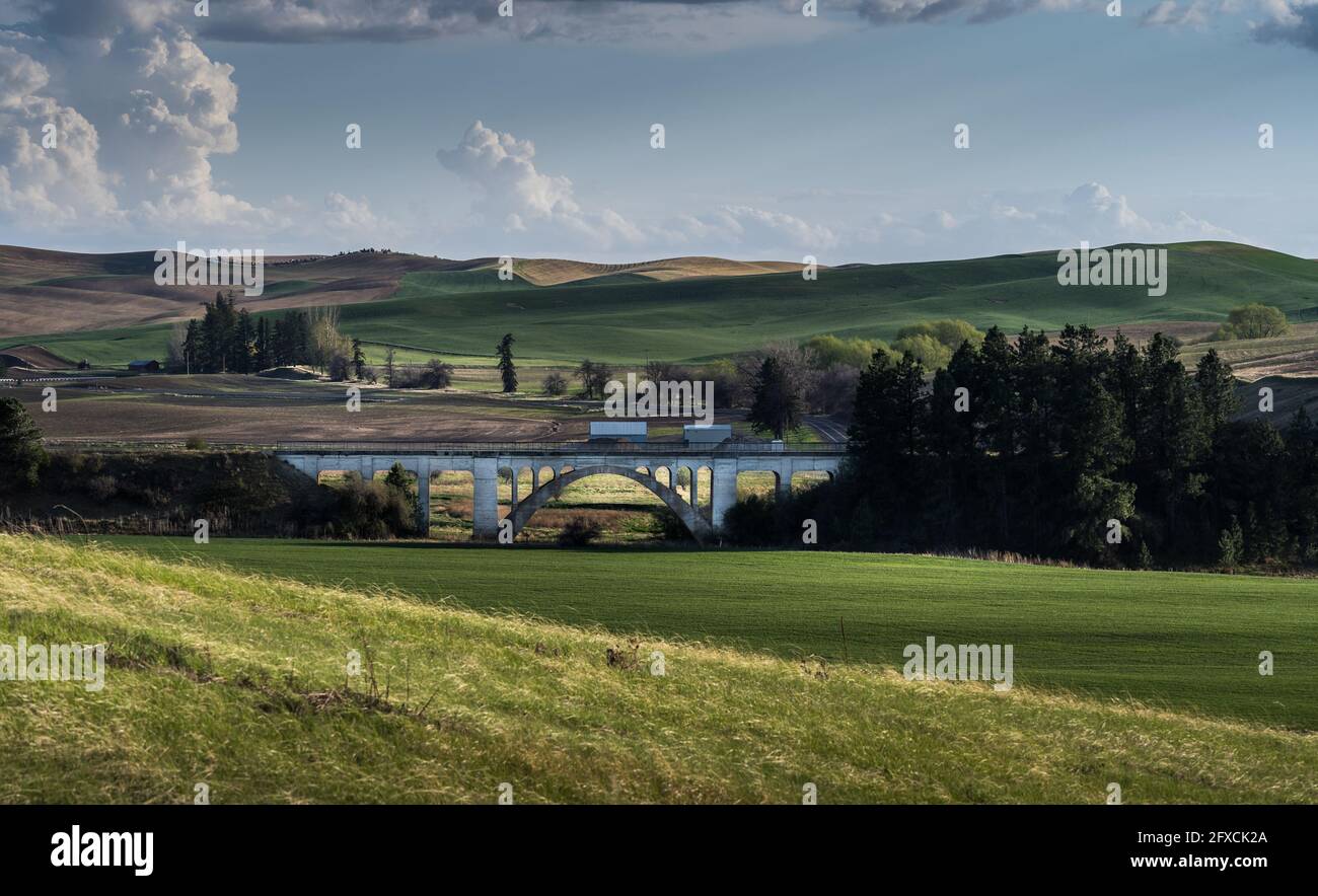 Railroad bridge in the Palouse Valley. Washington, USA Stock Photo - Alamy