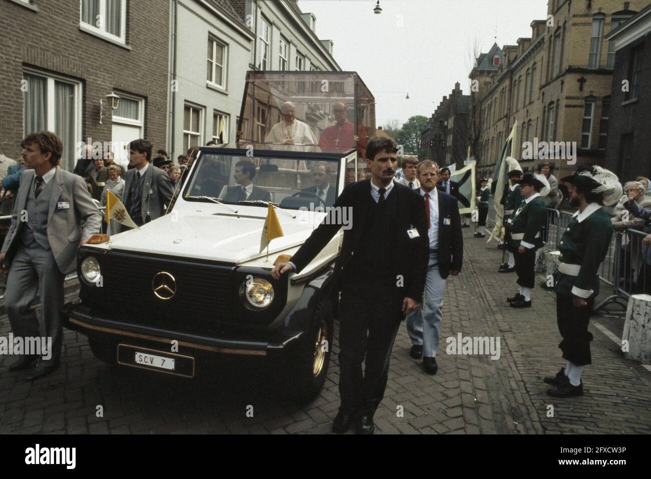 Pope s visit to NL Mariabidtocht in Den Bosch Pope in Pope s