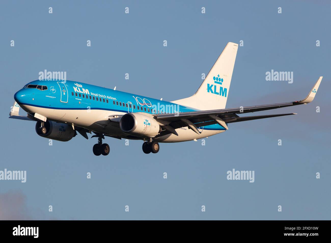 Amster Netherlands Sep 10 Klm Kl Klm Approaching Amsterdam Schiphol Airport Eham Ams With A Boeing 737 7k2 37 Ph Bgg Stock Photo Alamy