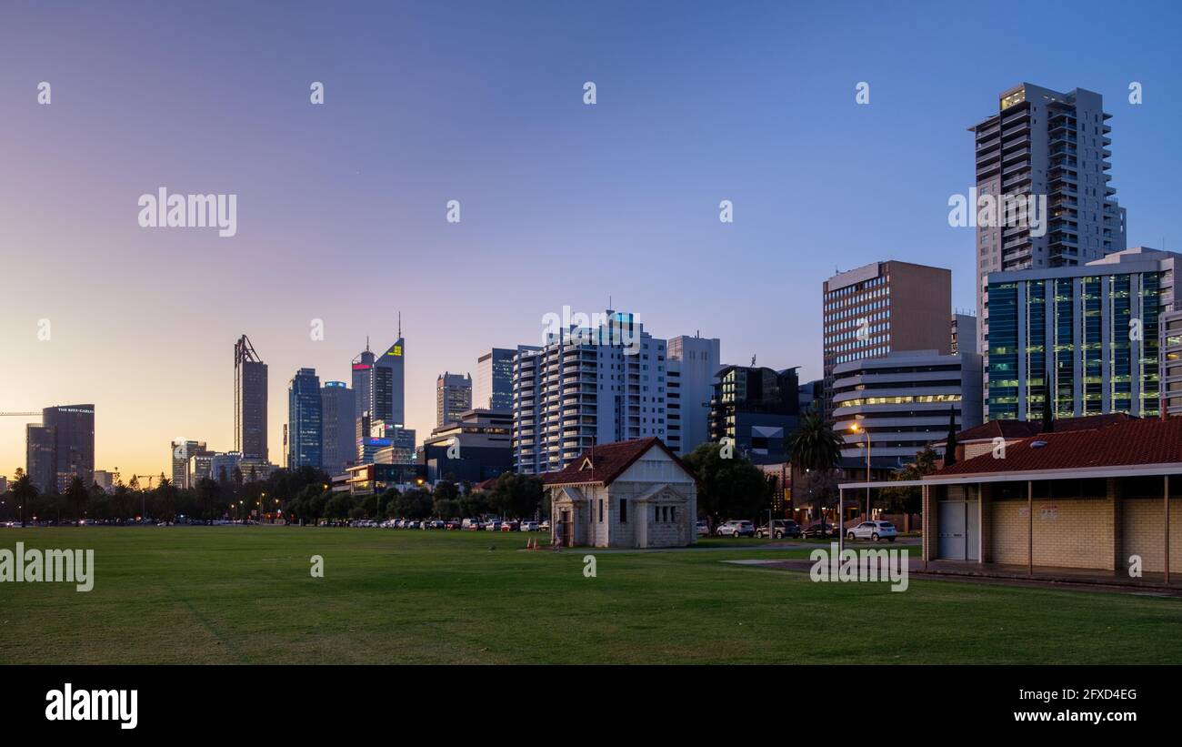 Dusk in Perth Stock Photo Alamy
