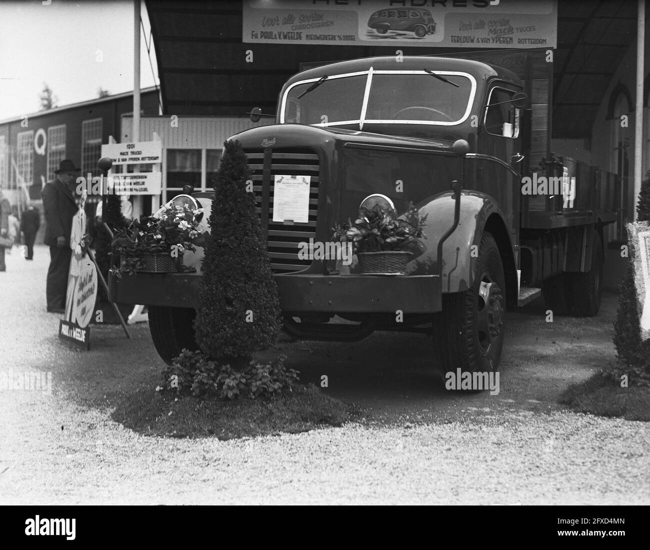 Plastibox, Mack NR truck built by Paul v.d.Weelde coach shop, September 6,  1949, trucks, The Netherlands, 20th century press agency photo, news to  remember, documentary, historic photography 1945-1990, visual stories,  human history