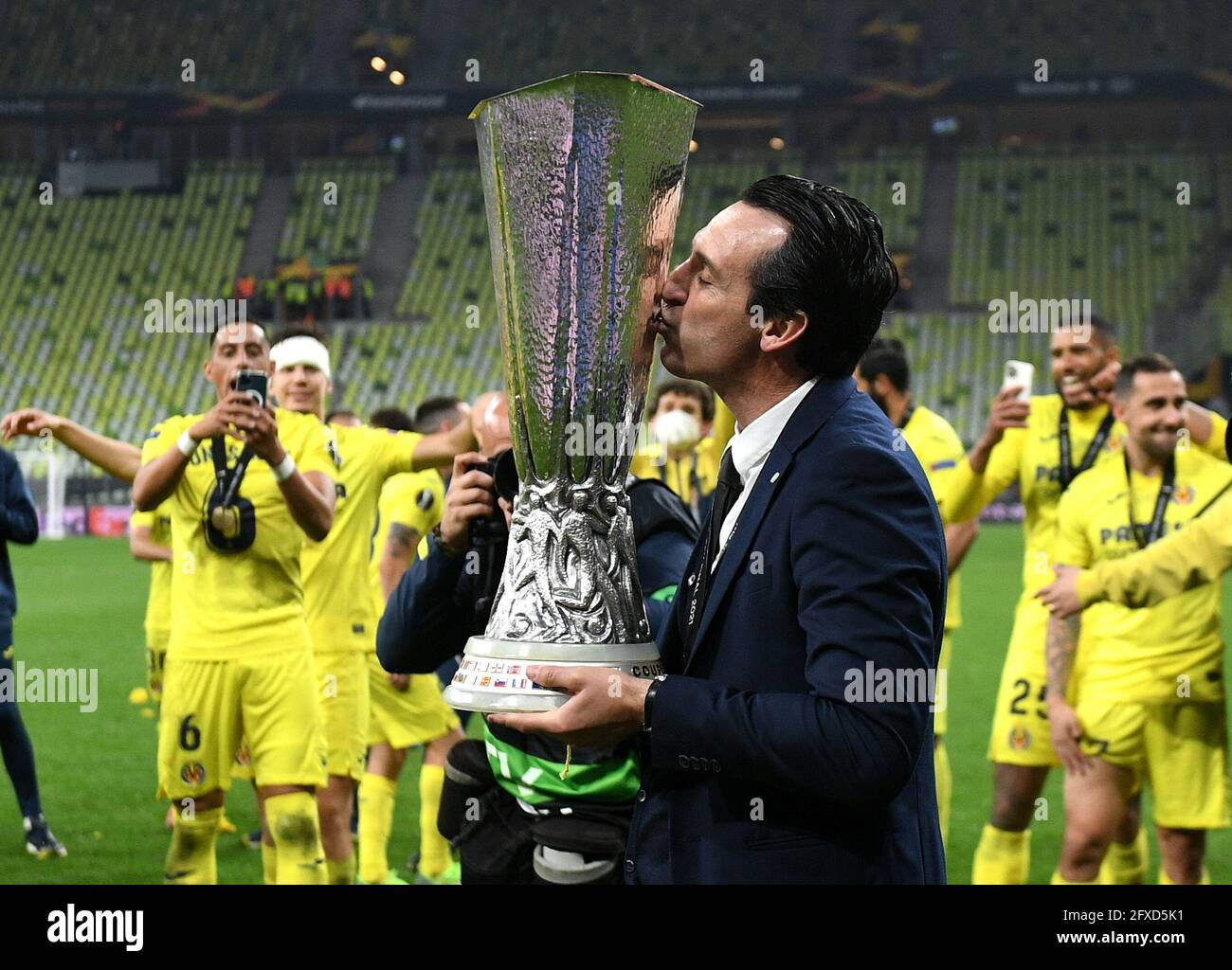 Unai Emery trophy lift Europa League final Historical Context: Villa’s Last Trophy & the 30-Year Curse