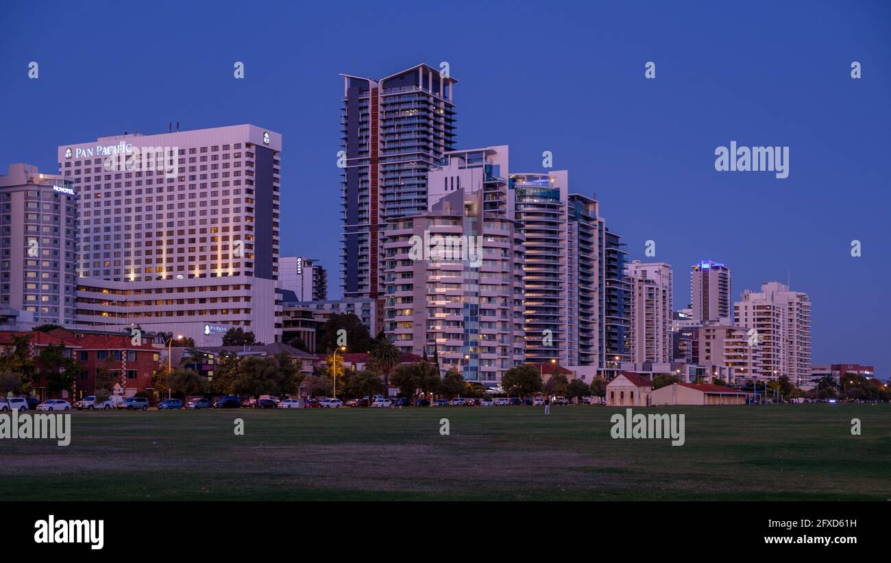 Dusk in Perth Stock Photo Alamy