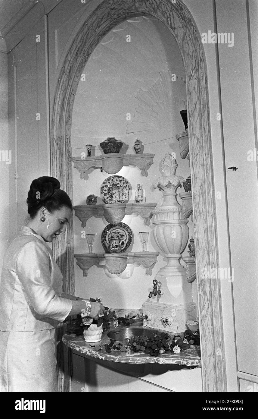 Princess Margriet and Piet van Vollenhoven at the Loo in Apeldoorn. Number 17, number 14, November 16, 1967, The Netherlands, 20th century press agency photo, news to remember, documentary, historic photography 1945-1990, visual stories, human history of the Twentieth Century, capturing moments in time Stock Photo