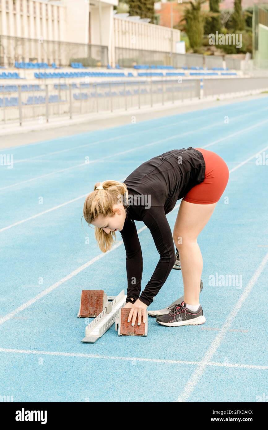 Female runner blocks hires stock photography and images Alamy