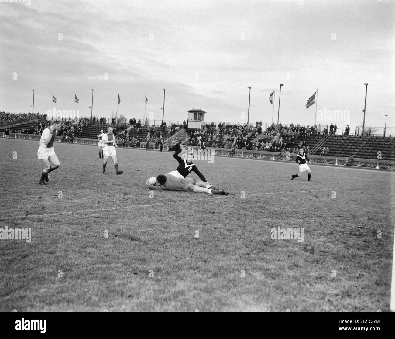 Sportclub Enschede against Ajax, January 21, 1962, sports, soccer, The Netherlands, 20th century press agency photo, news to remember, documentary, historic photography 1945-1990, visual stories, human history of the Twentieth Century, capturing moments in time Stock Photo