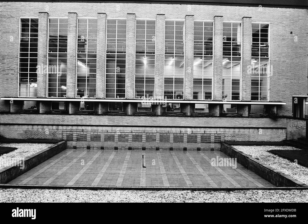 Town Hall in Hilversum by architect W.M. Dudok, interior, December 6, 1974, architecture, buildings, council chambers, town halls, The Netherlands, 20th century press agency photo, news to remember, documentary, historic photography 1945-1990, visual stories, human history of the Twentieth Century, capturing moments in time Stock Photo