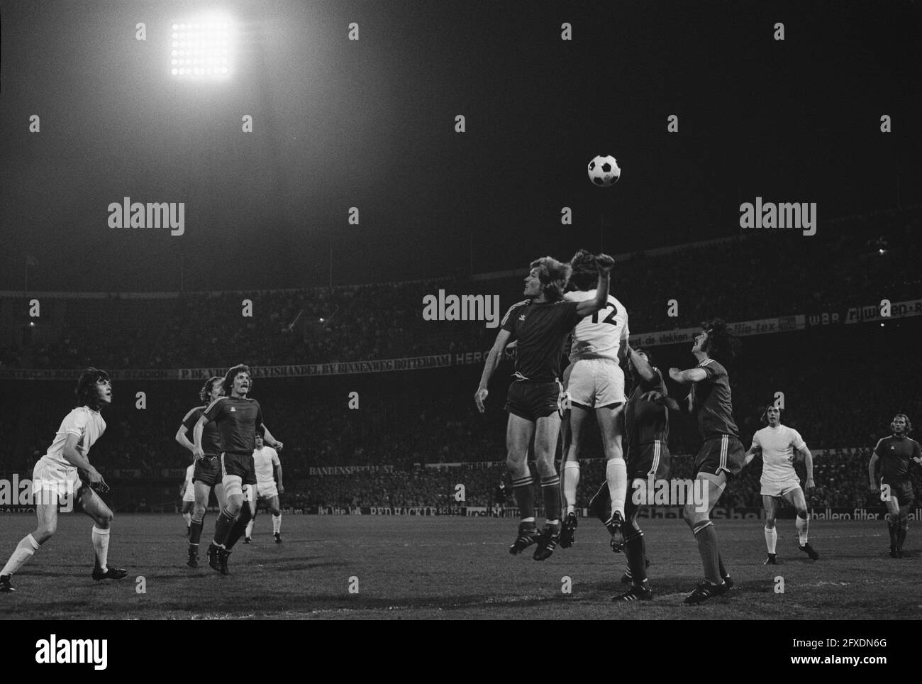 KNVB cup final PSV against NAC 6-0, Rene van de Kerkhoff (center) scores  the second goal, right Daan Schrijvers, 1 May 1974, goals, sports, soccer,  The Netherlands, 20th century press agency photo