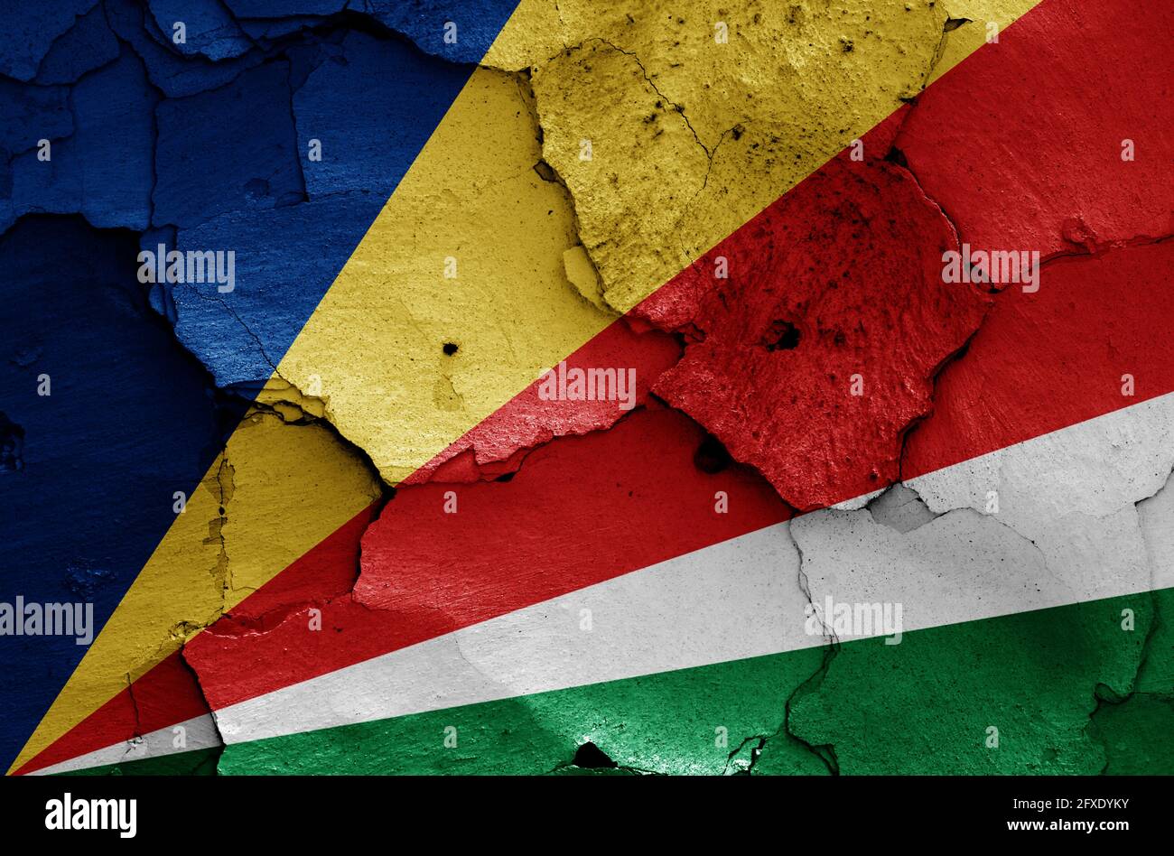 flag of Seychelles painted on cracked wall Stock Photo