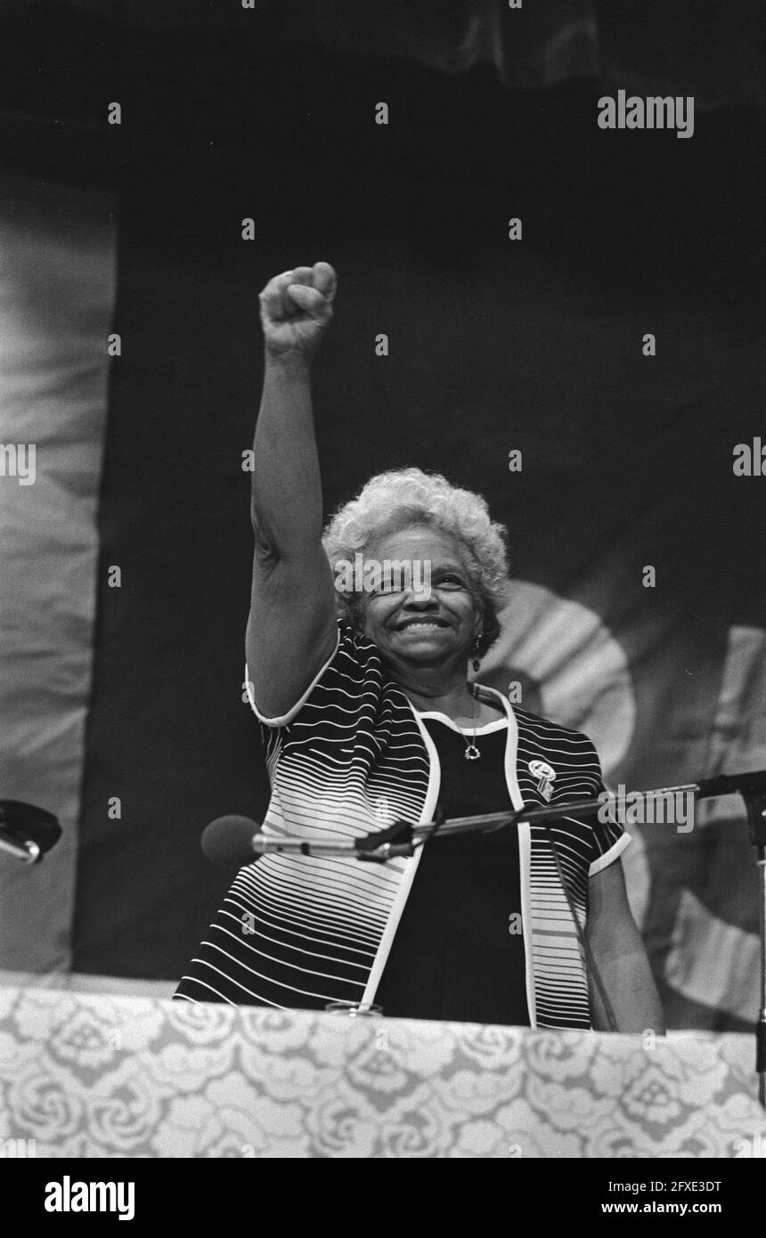 Sylvia Woods at the conclusion of a speech, November 8, 1981, portraits, women's movement, women's emancipation, The Netherlands, 20th century press agency photo, news to remember, documentary, historic photography 1945-1990, visual stories, human history of the Twentieth Century, capturing moments in time Stock Photo
