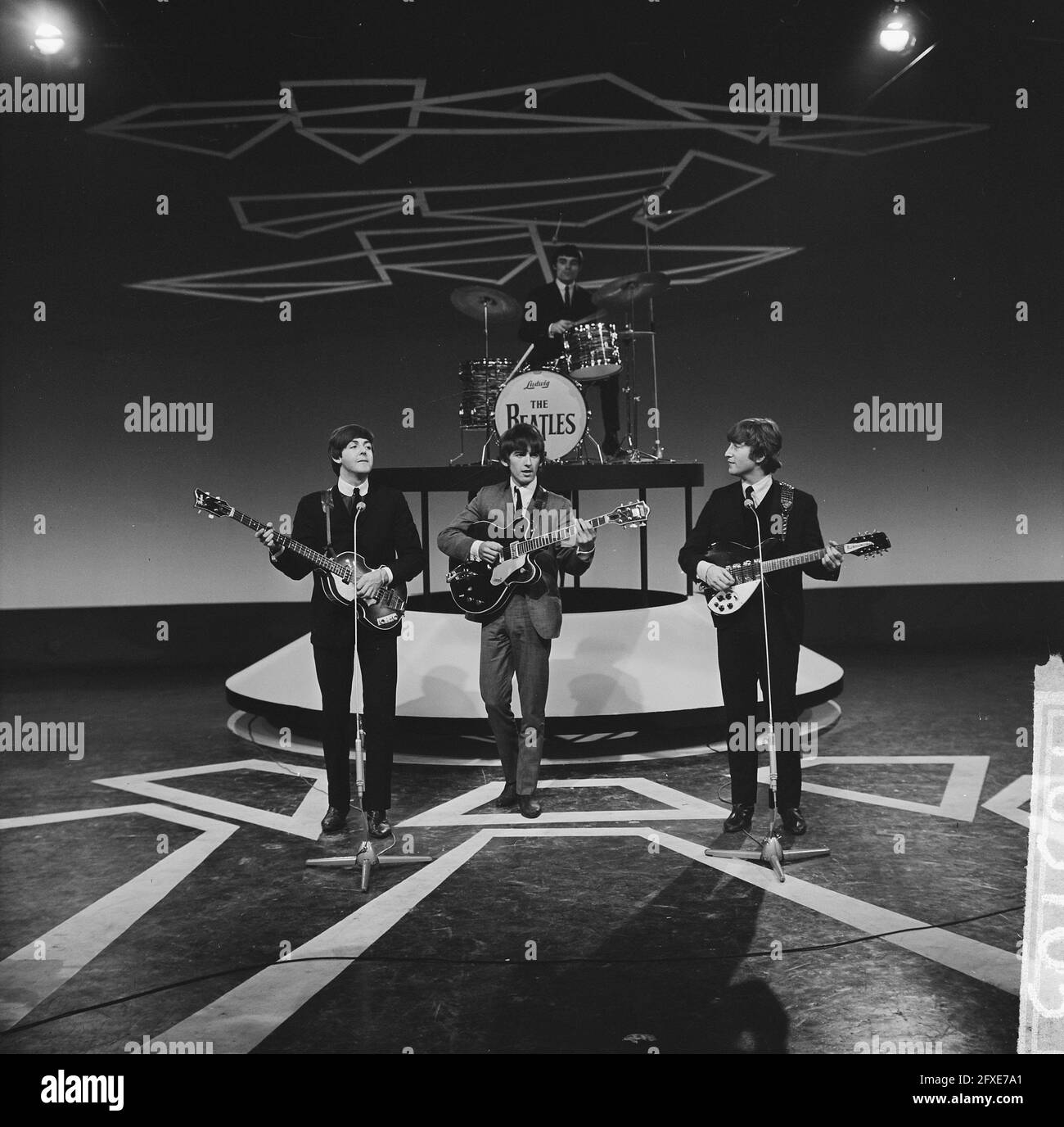 The beatles left to right paul mccartney hires stock photography and