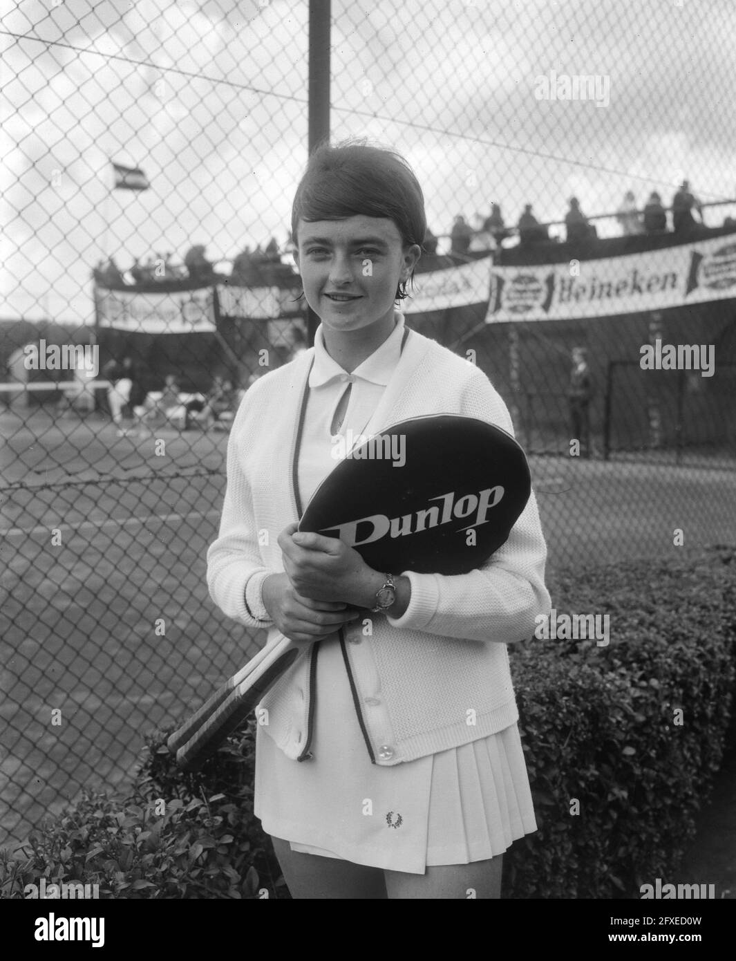 Tennis at Santpoort, the winner women's singles final Pat Walkden  (Rhodesia), August 1, 1965, TENNIS, Winners, The Netherlands, 20th century  press agency photo, news to remember, documentary, historic photography  1945-1990, visual stories,
