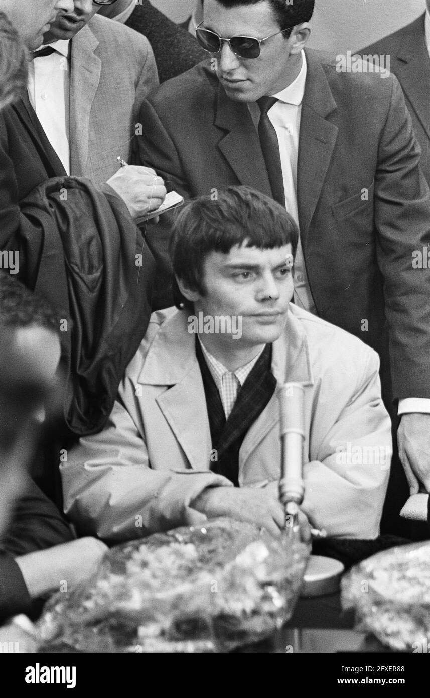 Jimmy nicol hires stock photography and images Alamy