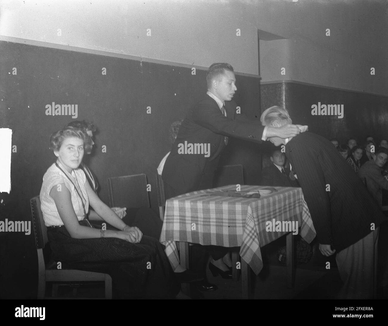 Page 2 Dansant High Resolution Stock Photography And Images Alamy