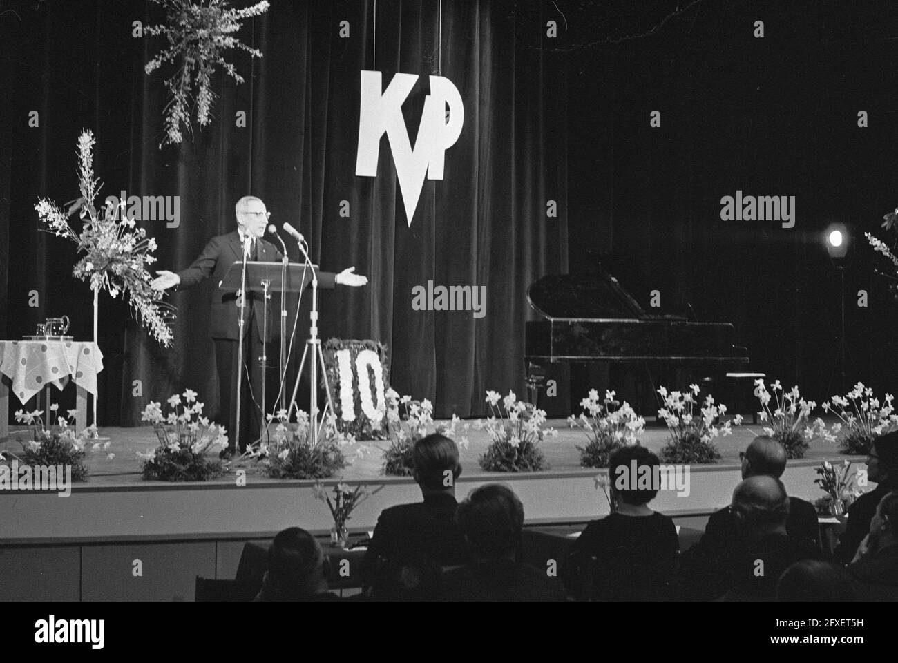 Tenth appeal of the KVP in Overijssel held in Hengelo Minister J. Cals with Mr. M. Klompe of Social Affairs, February 3, 1963, The Netherlands, 20th century press agency photo, news to remember, documentary, historic photography 1945-1990, visual stories, human history of the Twentieth Century, capturing moments in time Stock Photo