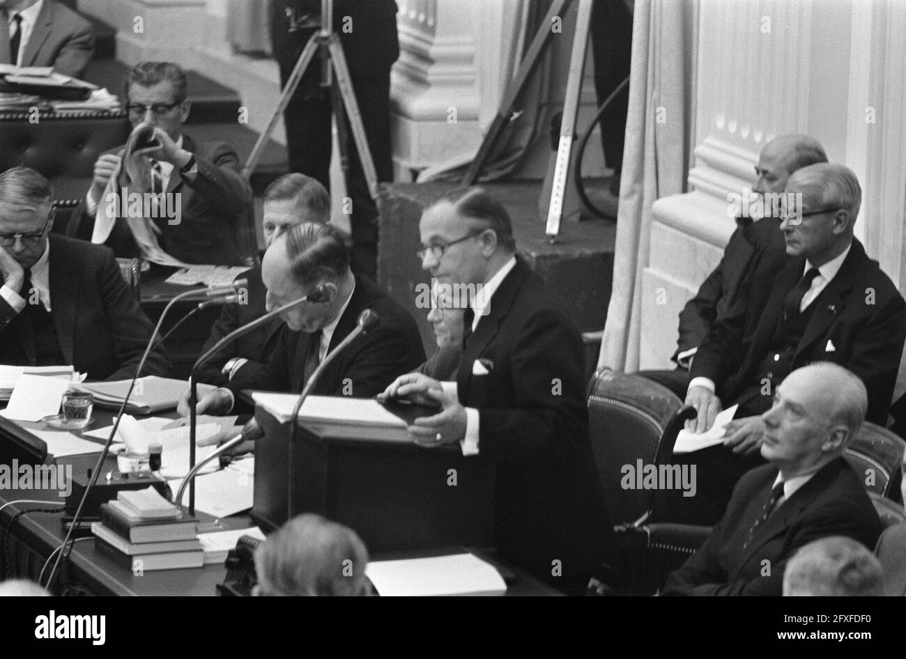 House of Representatives, government answers after first round debates of the parties. Minister De Jong speaking, 16 October 1969, Debates, The Netherlands, 20th century press agency photo, news to remember, documentary, historic photography 1945-1990, visual stories, human history of the Twentieth Century, capturing moments in time Stock Photo