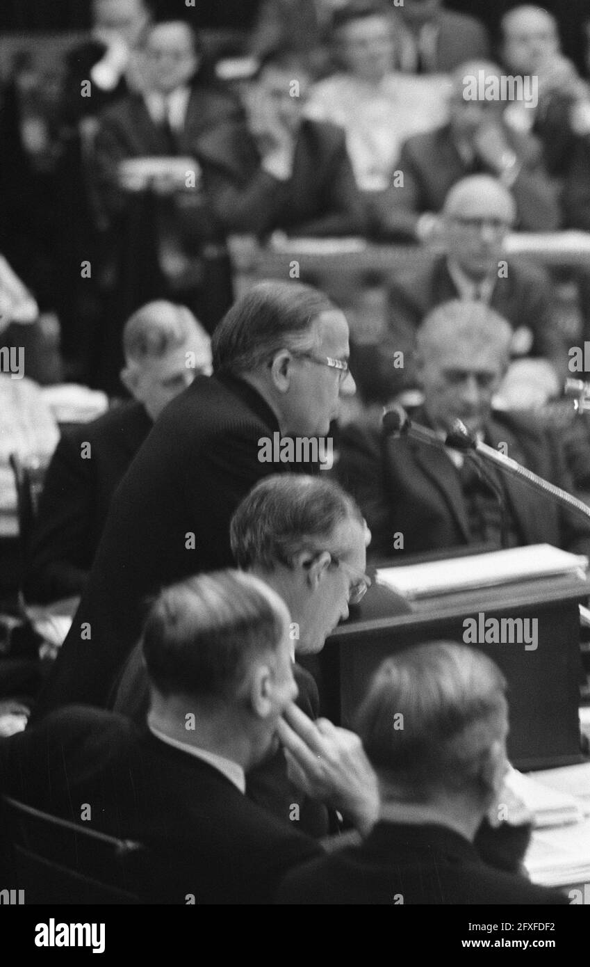 House of Representatives, government answers after first round debates of the parties. Minister De Jong speaking, 16 October 1969, Debates, The Netherlands, 20th century press agency photo, news to remember, documentary, historic photography 1945-1990, visual stories, human history of the Twentieth Century, capturing moments in time Stock Photo