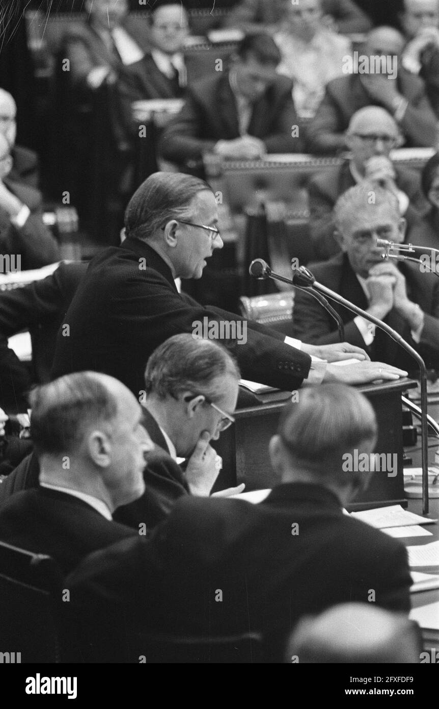 House of Representatives, government answers after the first round of debates of the parties. Prime Minister De Jong speaking, 16 October 1969, Debates, The Netherlands, 20th century press agency photo, news to remember, documentary, historic photography 1945-1990, visual stories, human history of the Twentieth Century, capturing moments in time Stock Photo
