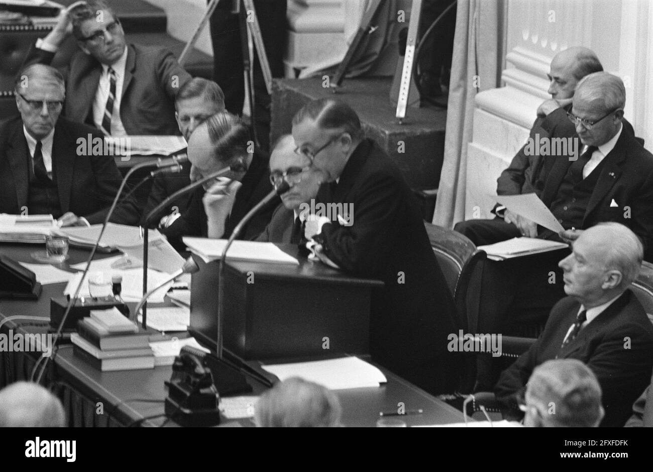 House of Representatives, government answers after first round of party debates. Government table, October 16, 1969, Debates, The Netherlands, 20th century press agency photo, news to remember, documentary, historic photography 1945-1990, visual stories, human history of the Twentieth Century, capturing moments in time Stock Photo