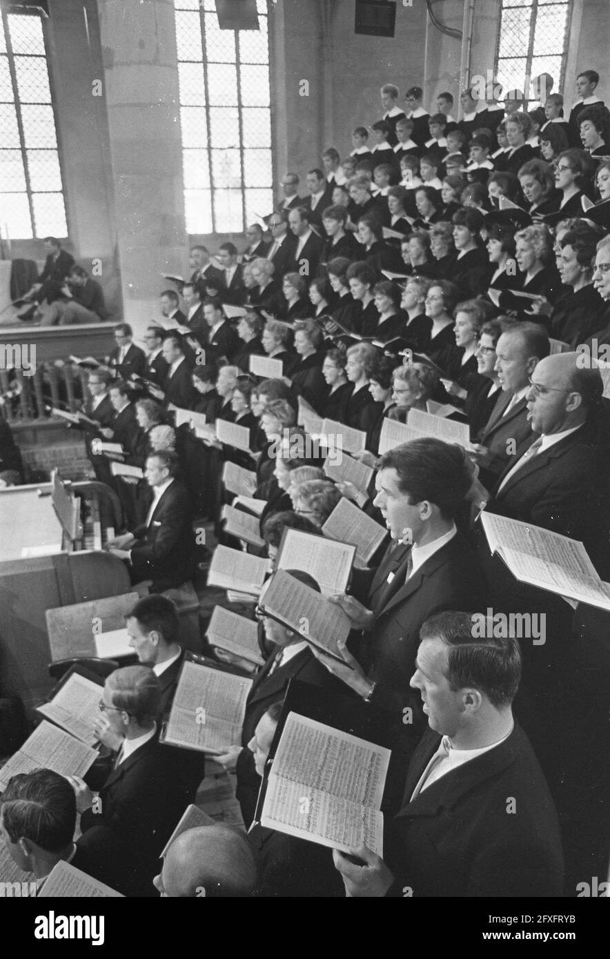 Performance of St. Matthew's Passion in Grote Kerk in Naarden, April 12, 1968, churches, choirs, The Netherlands, 20th century press agency photo, news to remember, documentary, historic photography 1945-1990, visual stories, human history of the Twentieth Century, capturing moments in time Stock Photo