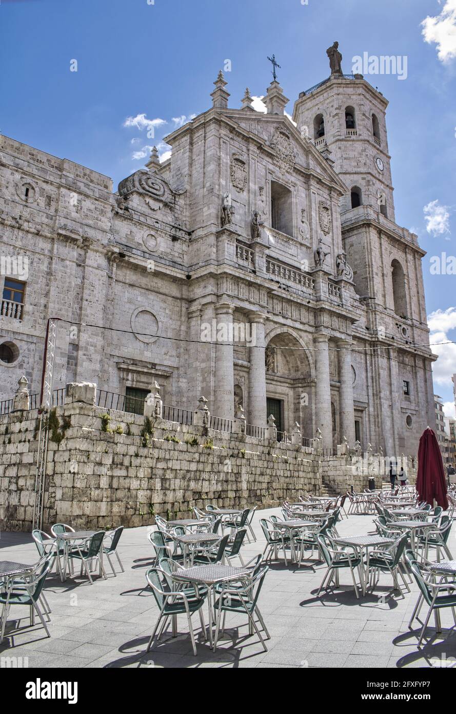 Vertical shot beautiful terrace hi res stock photography and images Alamy Vertical shot beautiful terrace hi res stock photography and images Alamy