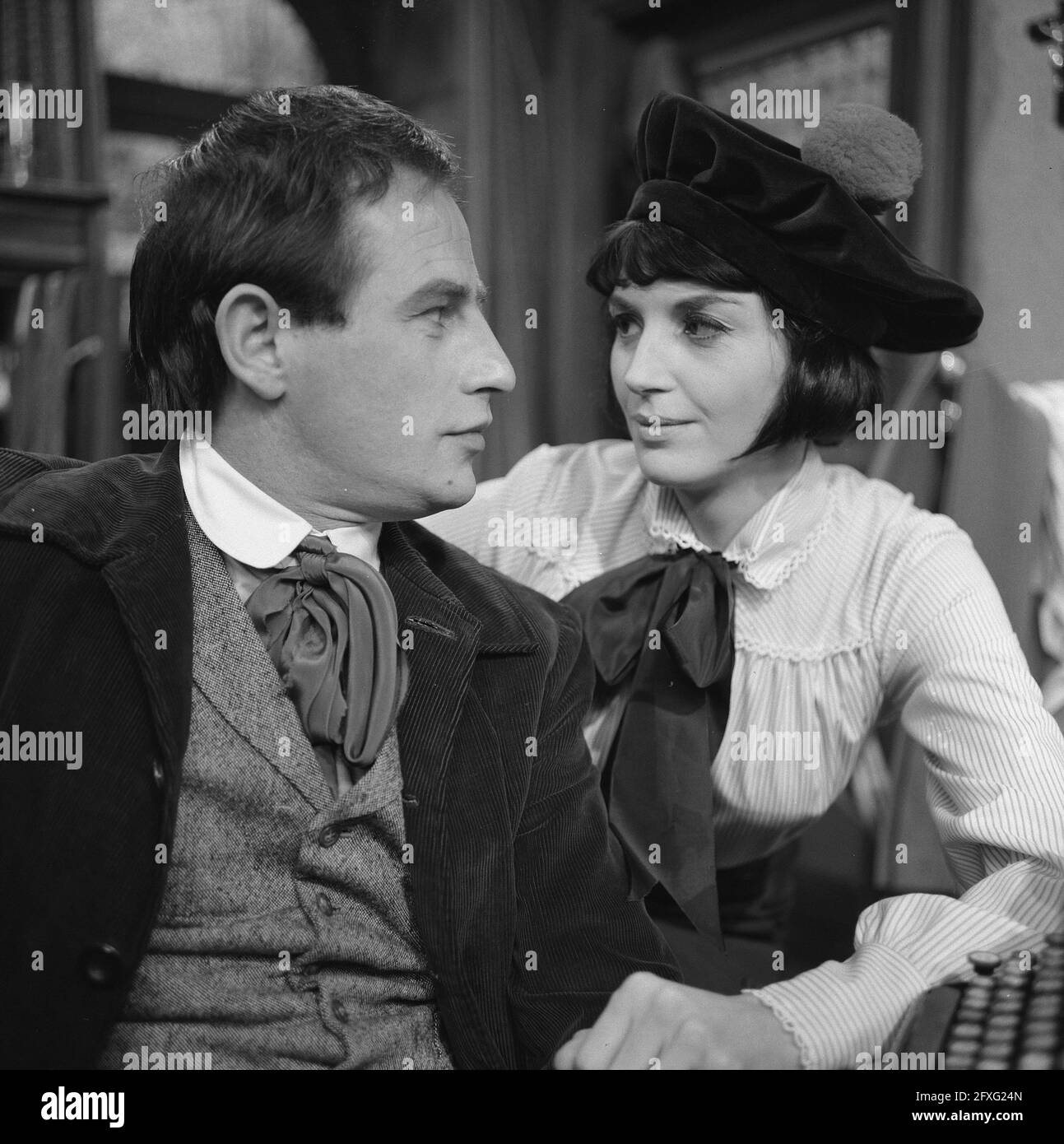 Tv play de schaduw van een revolverman starring julien schoenaer hires