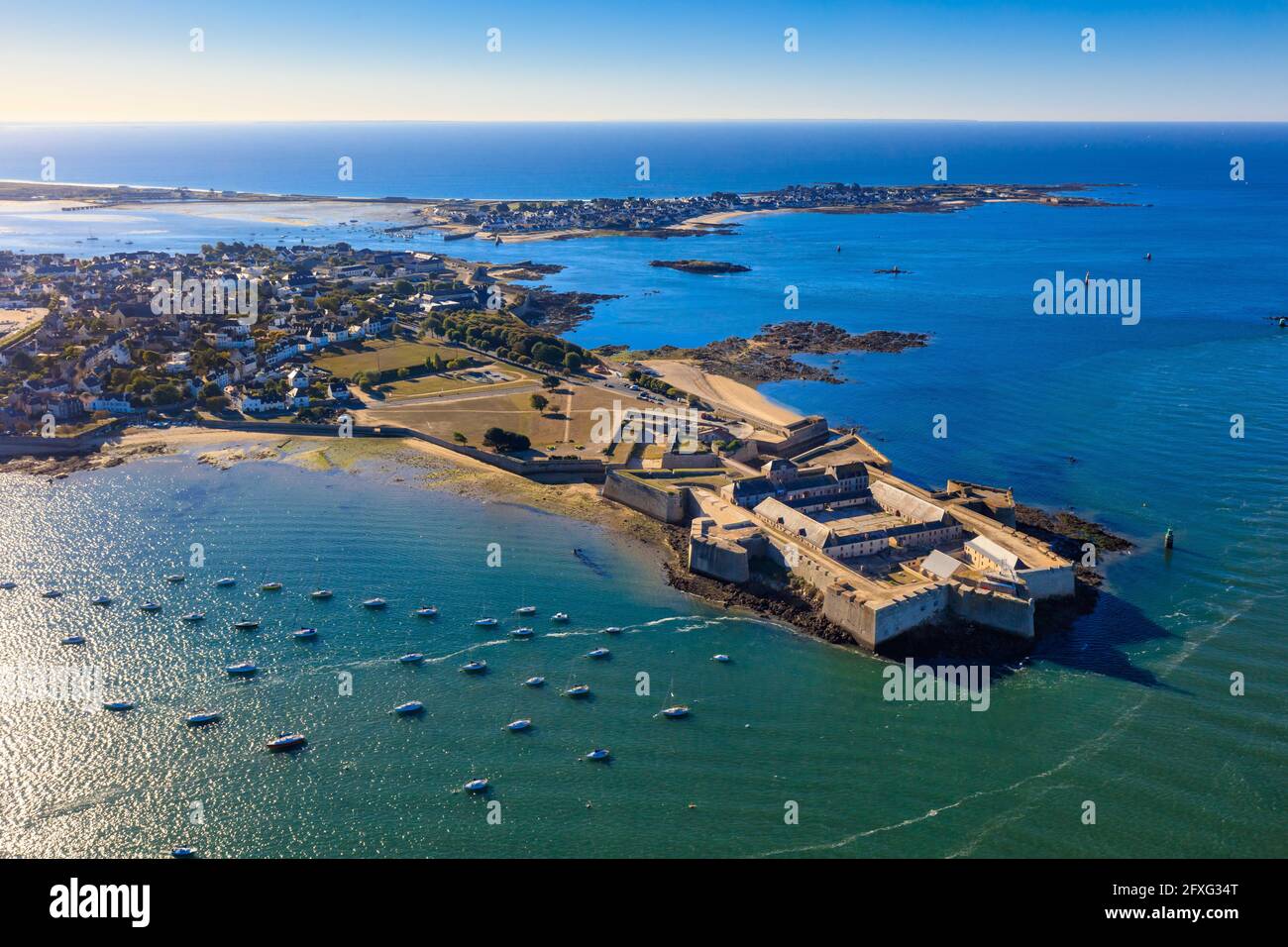 FRANCE. MORBIHAN (56) LORIENT. AERIAL VIEW OF THE CITADEL OF PORT-LOUISBUILT  IN THE 16TH CENTURY BY THE SPANIARDS, THEN MODIFIED IN THE 17TH CENTURY B  Stock Photo - Alamy
