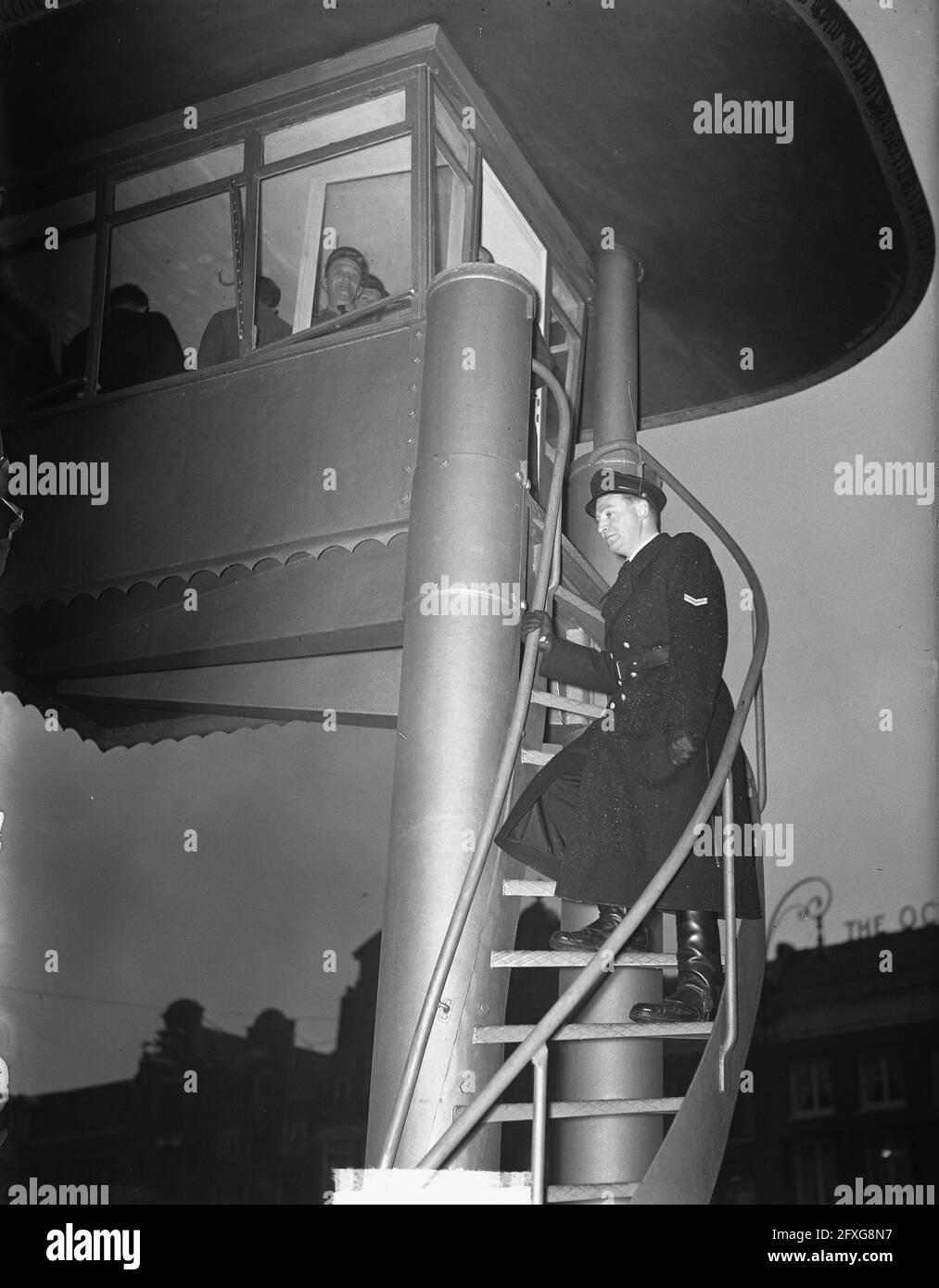 Traffic cop in Dovecote on the Meent, January 3, 1950, Traffic cops, The Netherlands, 20th century press agency photo, news to remember, documentary, historic photography 1945-1990, visual stories, human history of the Twentieth Century, capturing moments in time Stock Photo