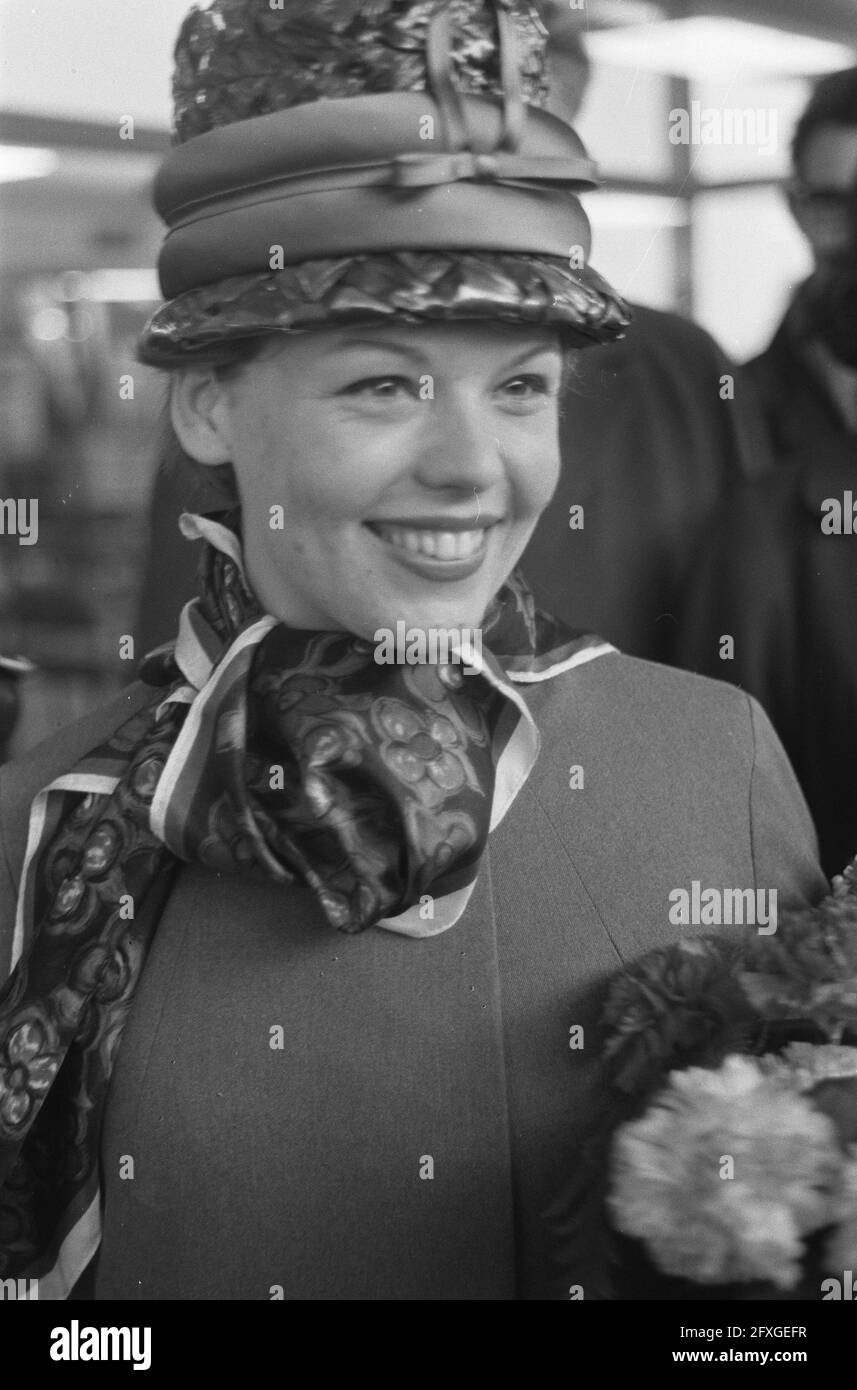 Departure Greetje Kauffeld Schiphol, 15 March 1961, departures, The Netherlands, 20th century press agency photo, news to remember, documentary, historic photography 1945-1990, visual stories, human history of the Twentieth Century, capturing moments in time Stock Photo