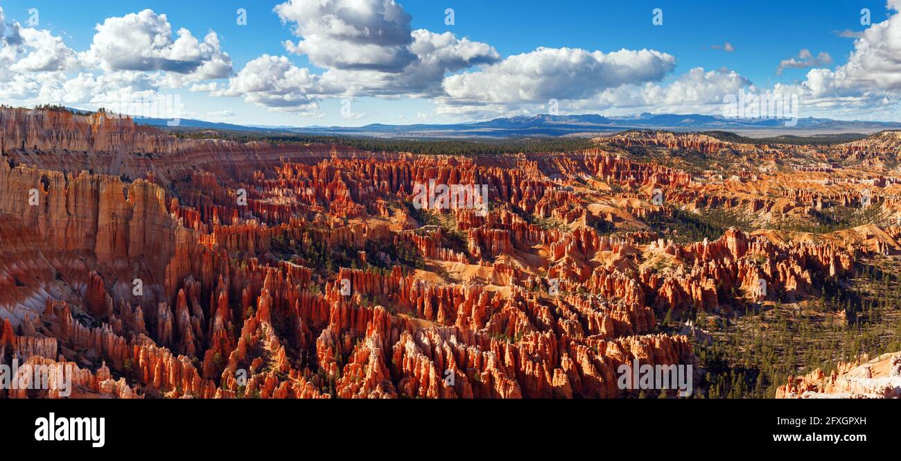 Bryce Canyon, Utah, USA. Panoramic view of Bryce Amphitheater during a beautiful sunset, viewed from the Inspiration Point. Stock Photo