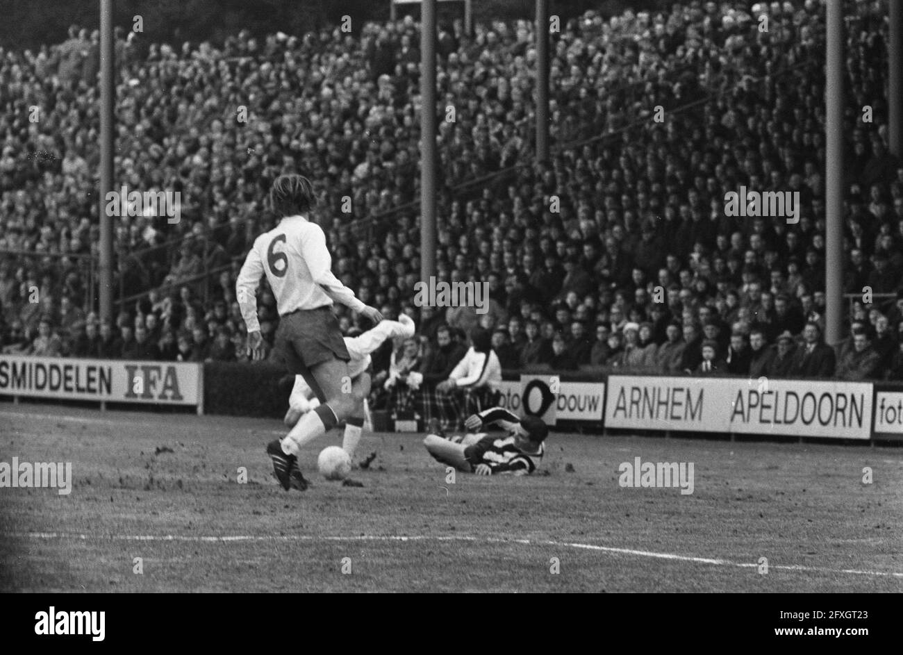 Nec against Ajax 1-3 (KNVB cup); game moments, 12 October 1975, sport,  soccer, The Netherlands, 20th century press agency photo, news to remember,  documentary, historic photography 1945-1990, visual stories, human history  of