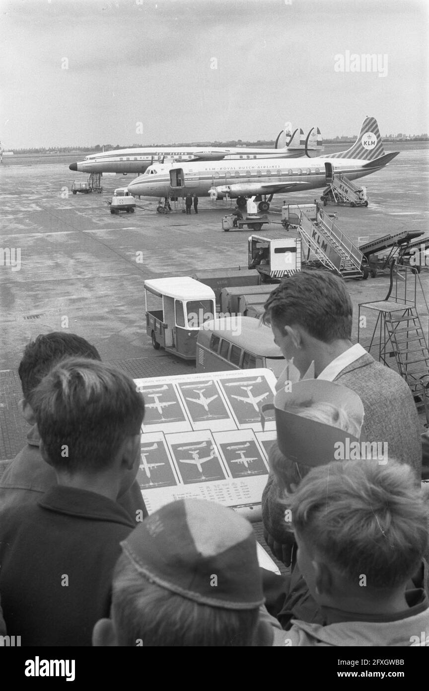 Aircraft recognition at Schiphol, July 13, 1961, The Netherlands, 20th century press agency photo, news to remember, documentary, historic photography 1945-1990, visual stories, human history of the Twentieth Century, capturing moments in time Stock Photo
