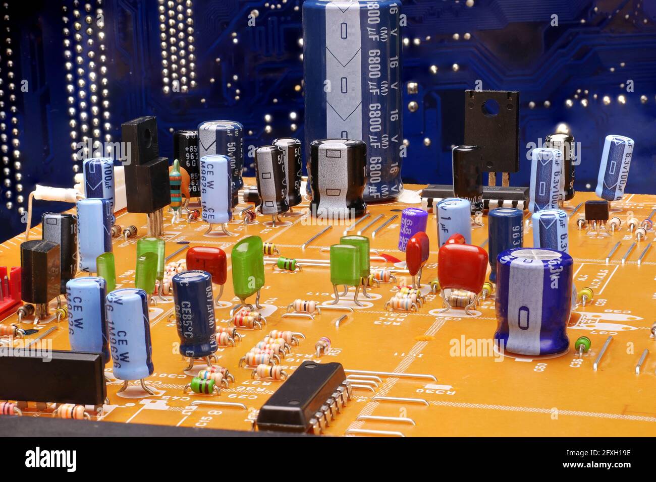 Transistor radio circuit board hires stock photography and images Alamy