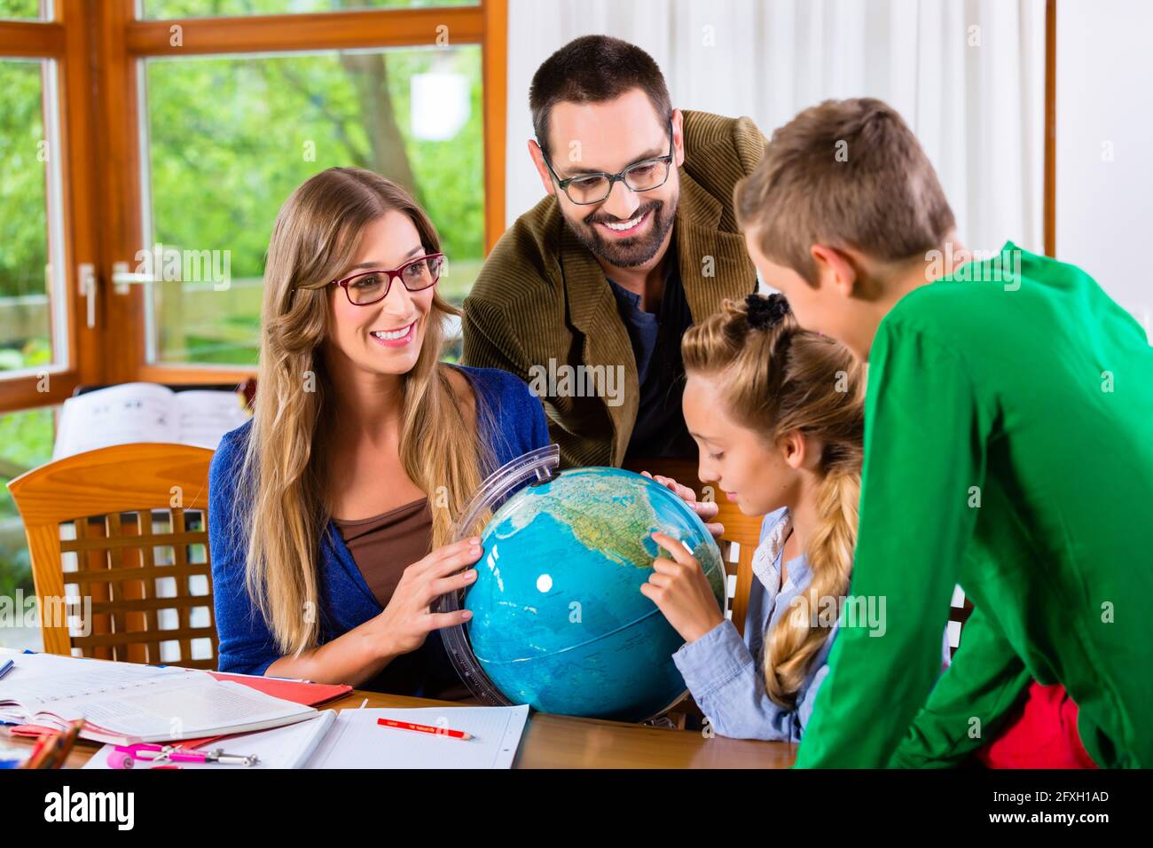 Старшеклассники на уроке. Образование 1 из самых. Студенты в германии. Ученики в школе. Финские школьники.