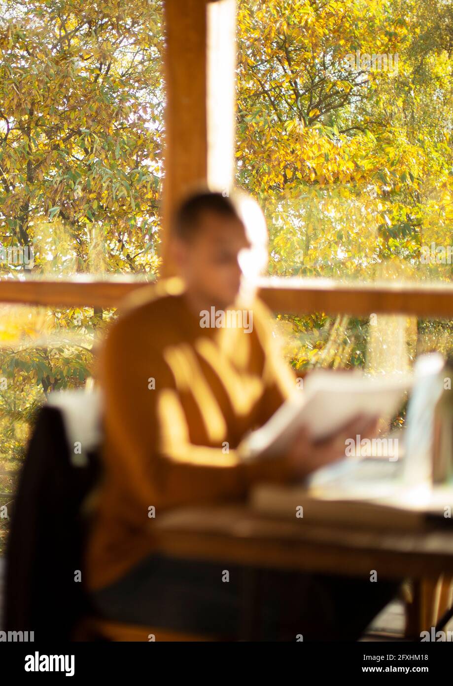 Working paperwork hi-res stock photography and images - Alamy