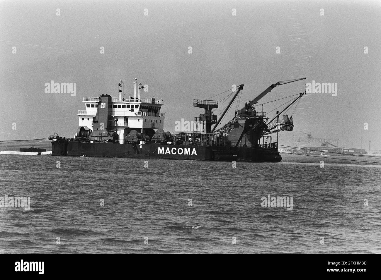 Work vessel Macoma, March 29, 1983, ships, storm surge barriers, hydraulic engineering, The Netherlands, 20th century press agency photo, news to remember, documentary, historic photography 1945-1990, visual stories, human history of the Twentieth Century, capturing moments in time Stock Photo