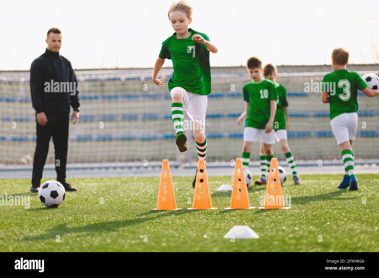 Page 2 Pitch With Training Gear High Resolution Stock Photography And Images Alamy Page 2 Pitch With Training Gear High Resolution Stock Photography And Images Alamy