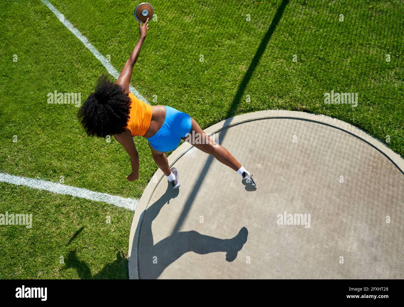 Track and field discus hires stock photography and images Alamy