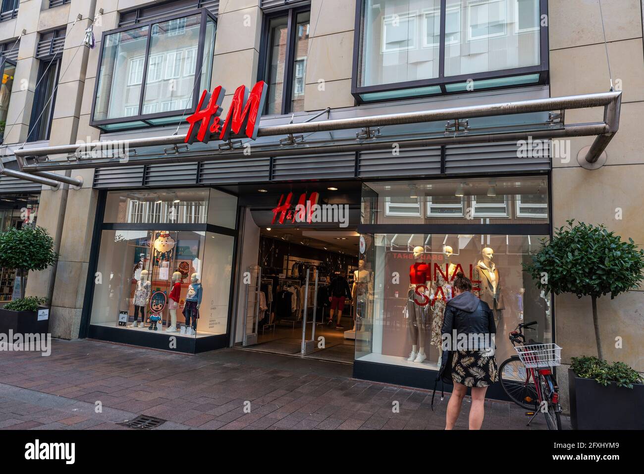 Bremen, Germany - August 19, 2019: Facade of a HM or H&M clothing store  with people around in a shopping street of Bremen, Germany Stock Photo -  Alamy