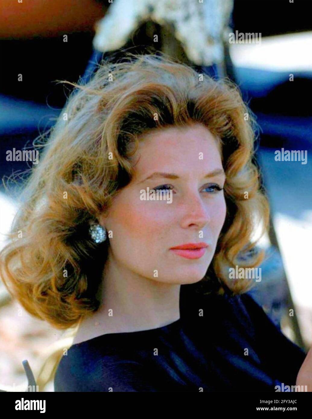 SUZY PARKER (1932-2003) American model and film actress about 1964 Stock Photo