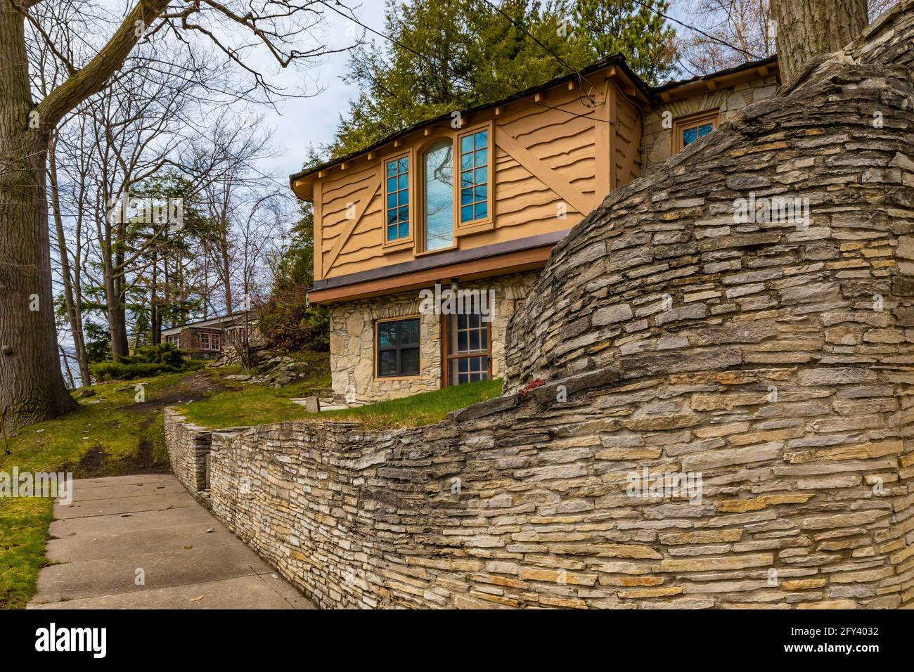 306 Park Avenue, orignially the 2nd personal residence of Earl Young