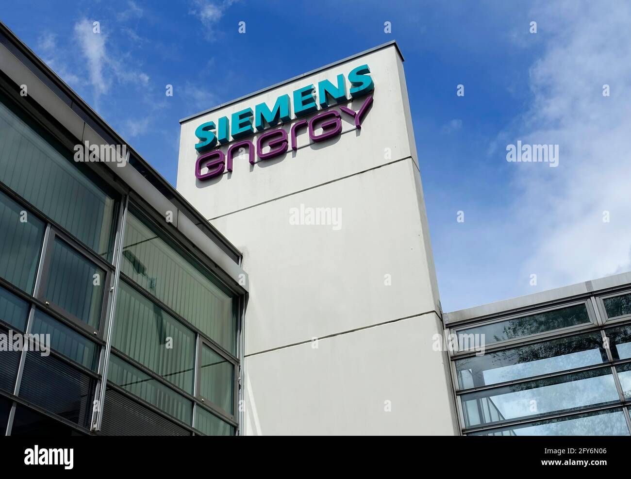 Berlin germany siemens gas turbine hires stock photography and images