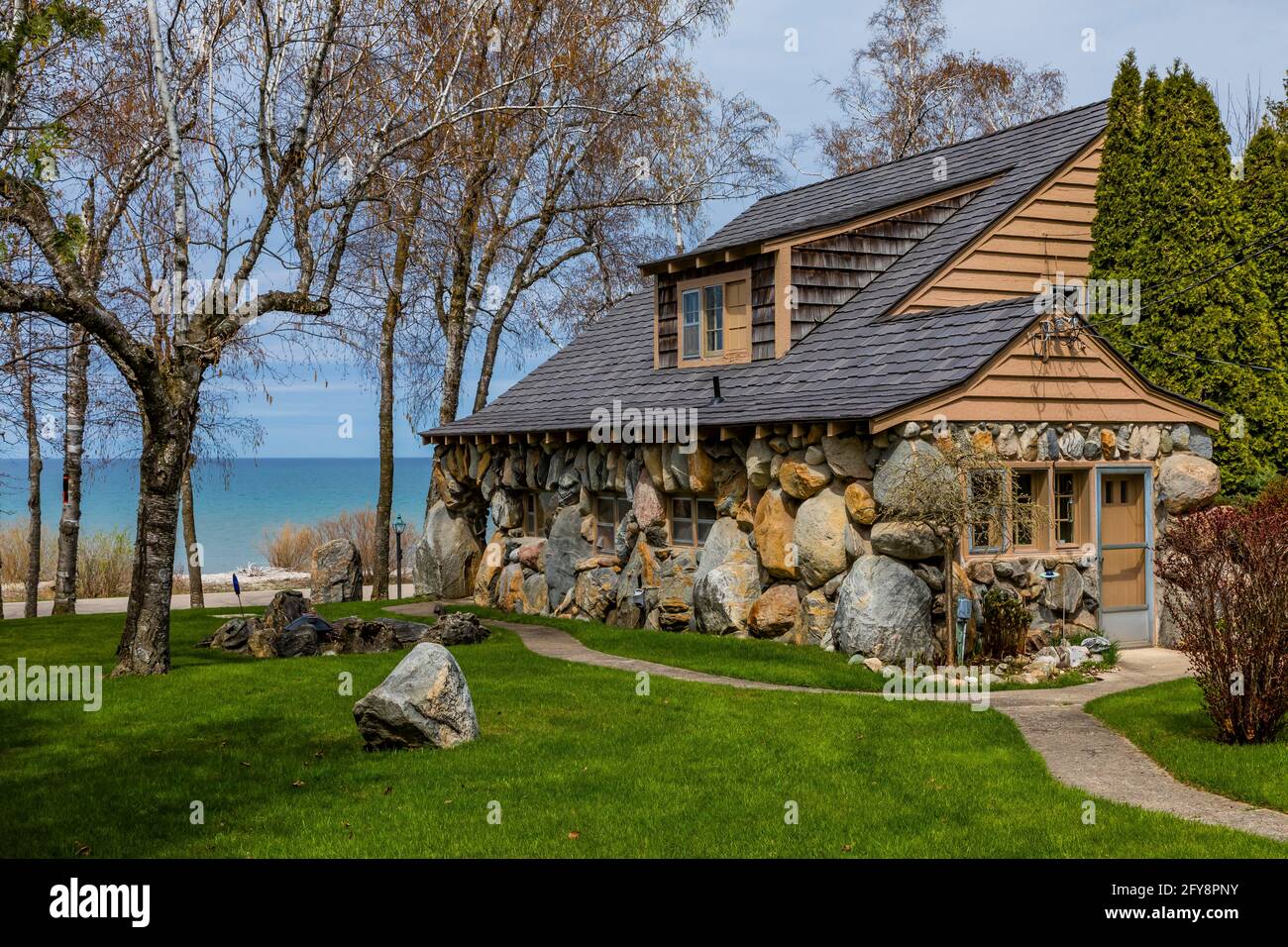 Earl young architect hires stock photography and images Alamy