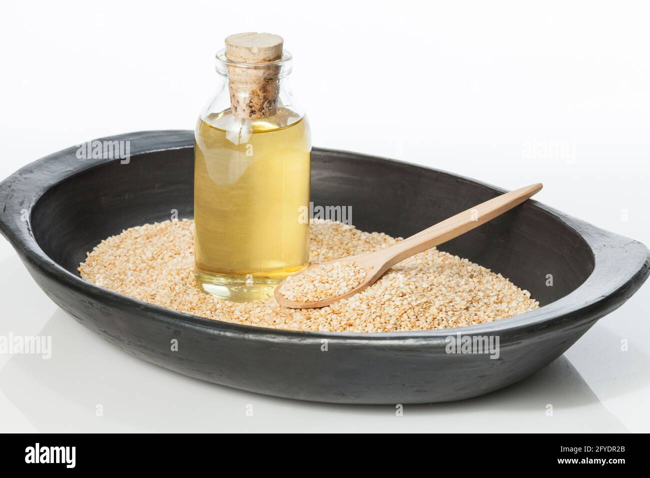 Sesamum indicum Edible Organic White Sesame Seed Oil Stock Photo Alamy