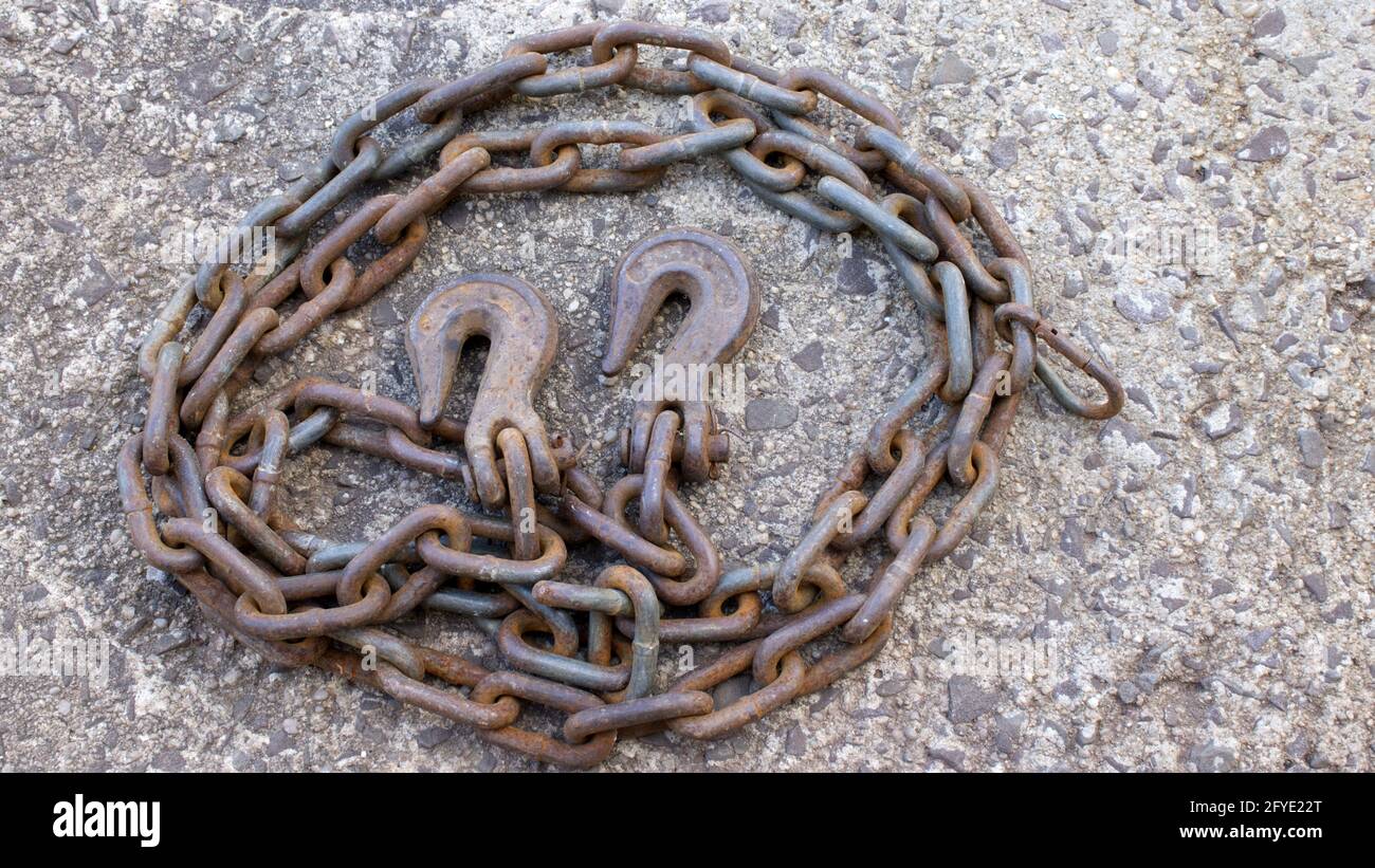 A Chain Looped into a Circle Stock Photo Alamy
