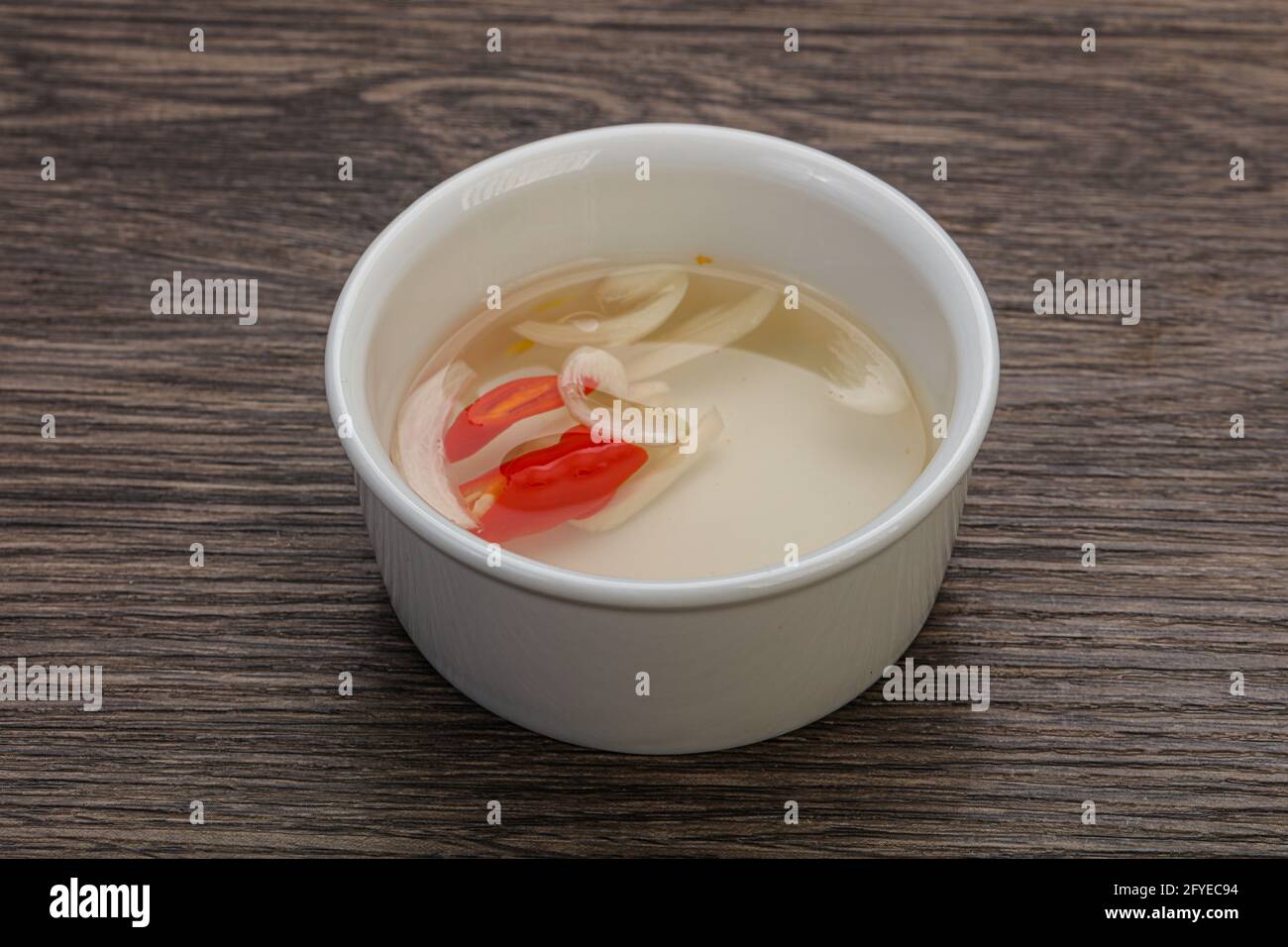 Vietnamese vinegar sauce with chili and garlic Stock Photo Alamy