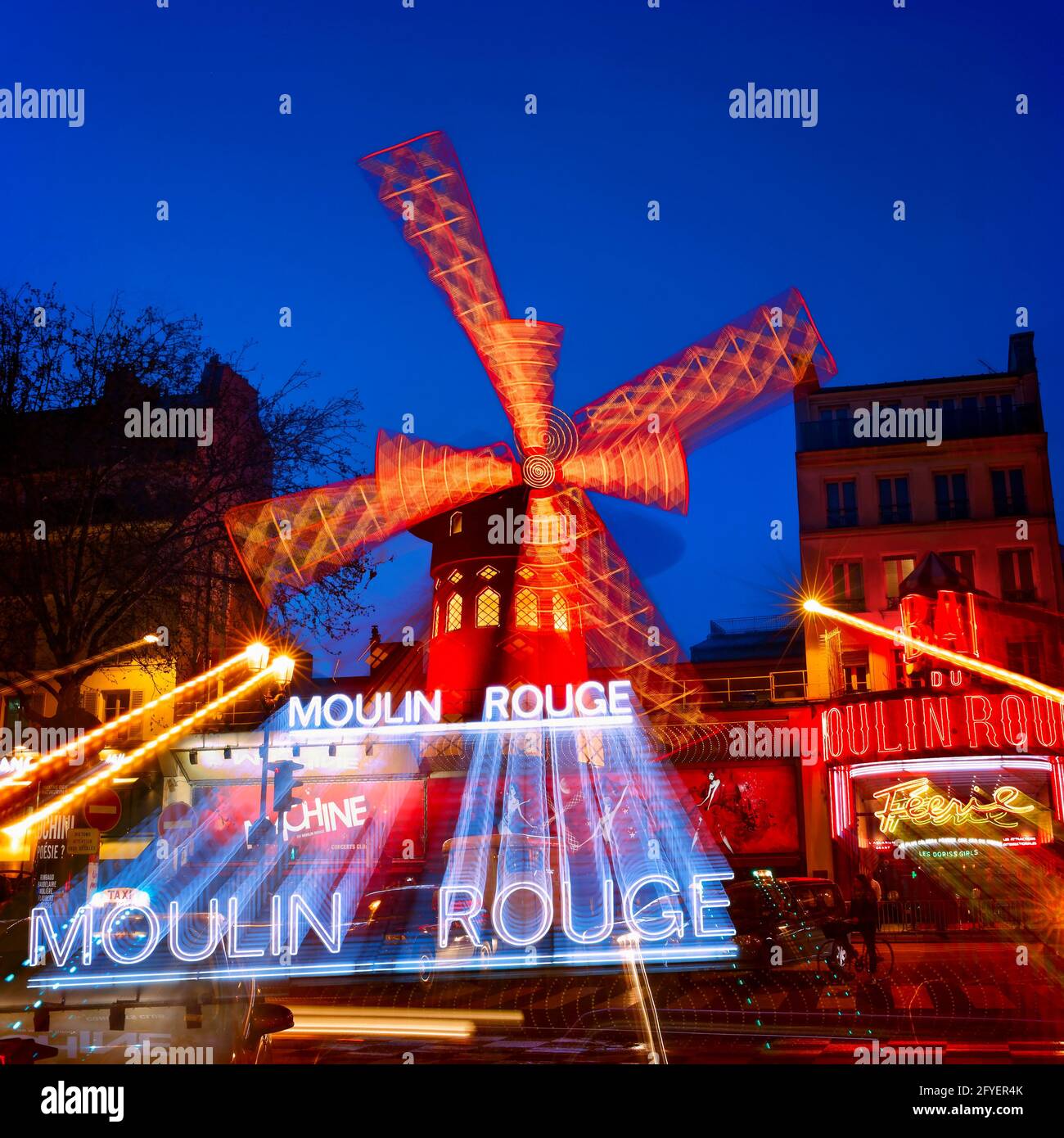 FRANCE. PARIS (75). CABARET OF THE MOULIN ROUGE IN PIGALLE Stock Photo