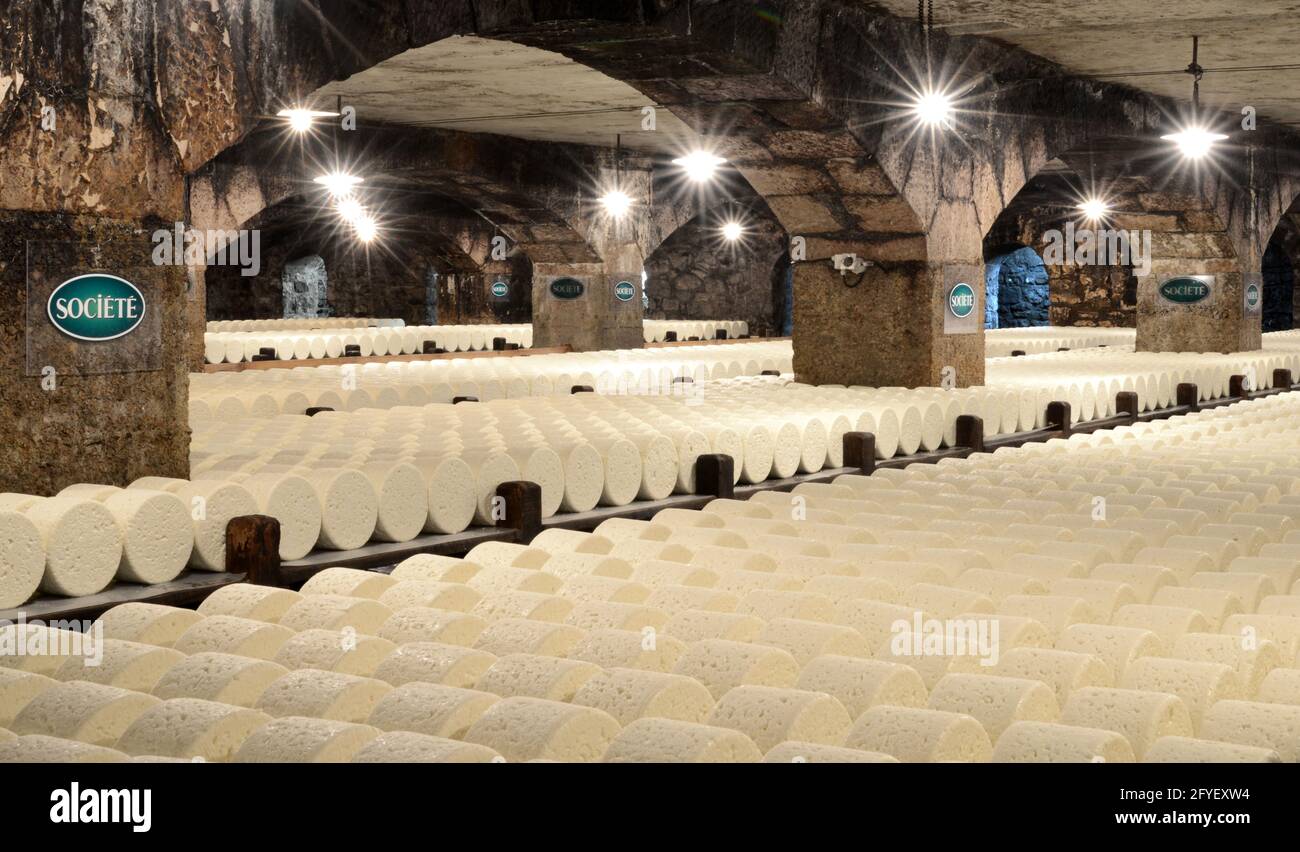FRANCE. AVEYRON (12) ROQUEFORT-SUR-SOULZON. CELLAR REFINING CHEESE ROQUEFORT,  CAVE FACTORY. LACTALIS COMPANY- WARNING : ALL PICTURES MUST BE SIGNED CA  Stock Photo - Alamy