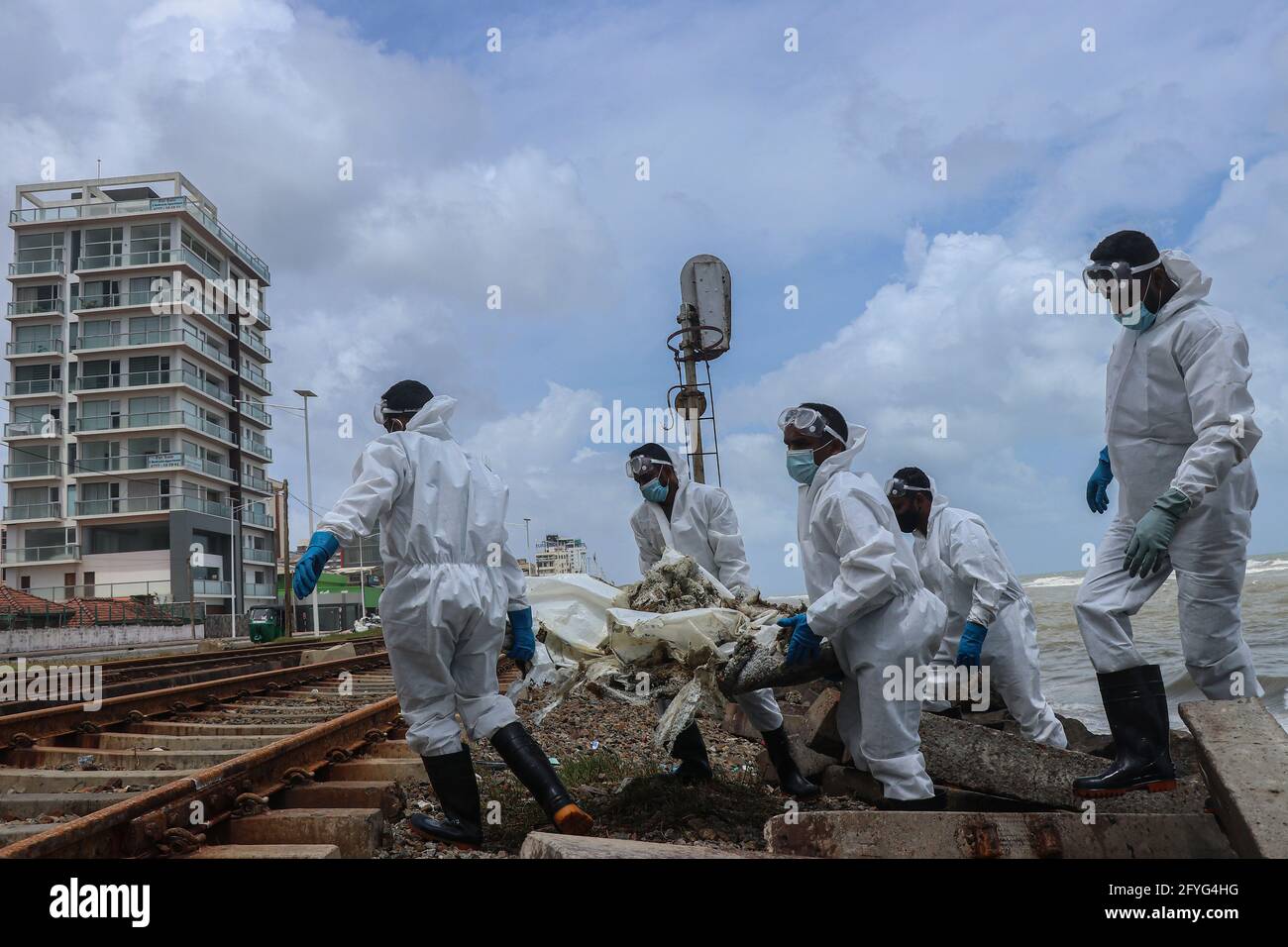 X press pearl sri lanka hi-res stock photography and images - Alamy