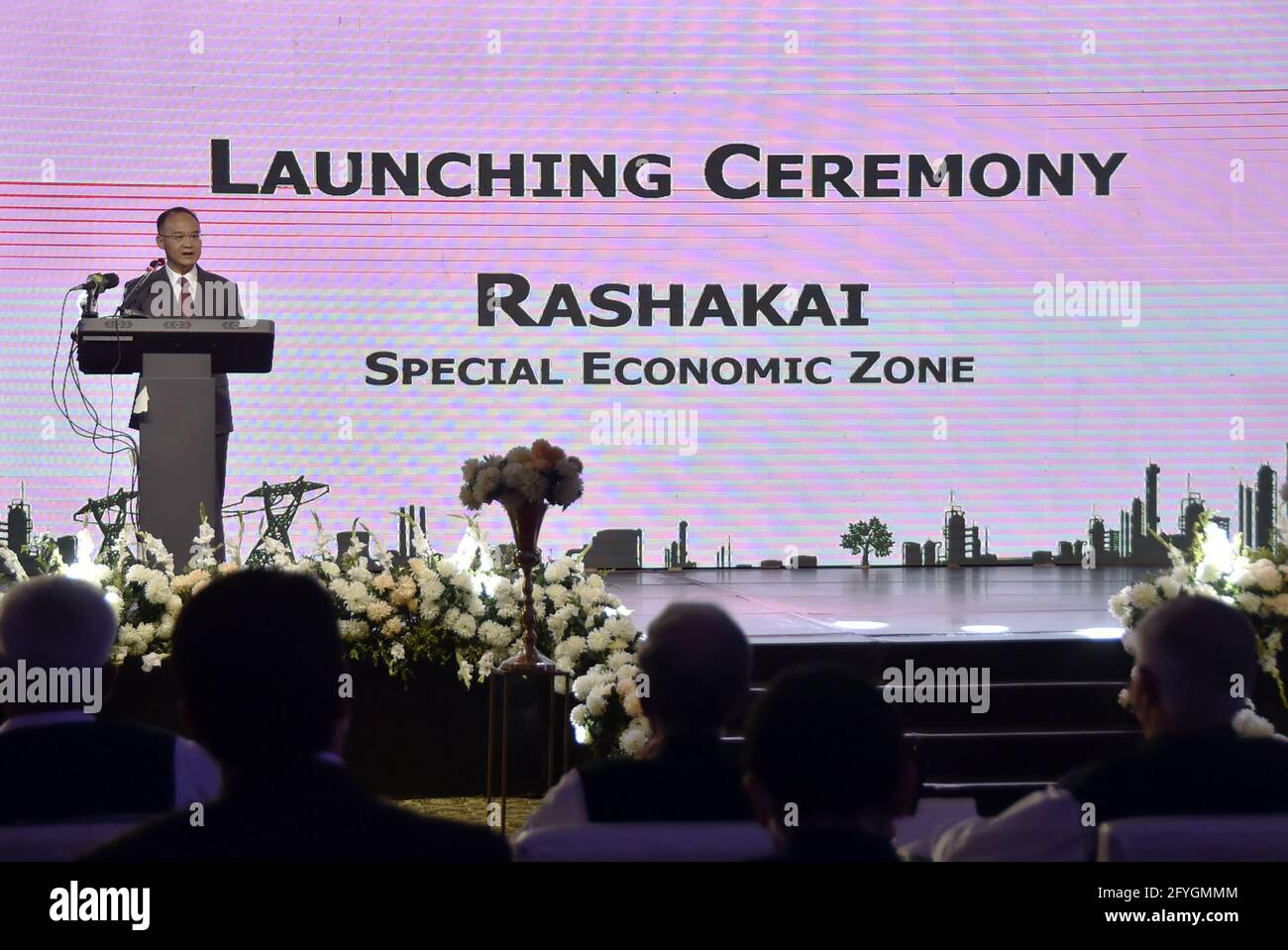 (210528) -- RASHAKAI, May 28, 2021 (Xinhua) -- Chinese Ambassador to Pakistan Nong Rong addresses the launching ceremony of Rashakai Special Economic Zone (SEZ) in Rashakai, Pakistan, on May 28, 2021. Pakistani Prime Minister Imran Khan said on Friday that the special economic zones (SEZs) under the China-Pakistan Economic Corridor (CPEC) will promote industrialization of his country and uplift its economy. Credit: Xinhua/Alamy Live News Stock Photo
